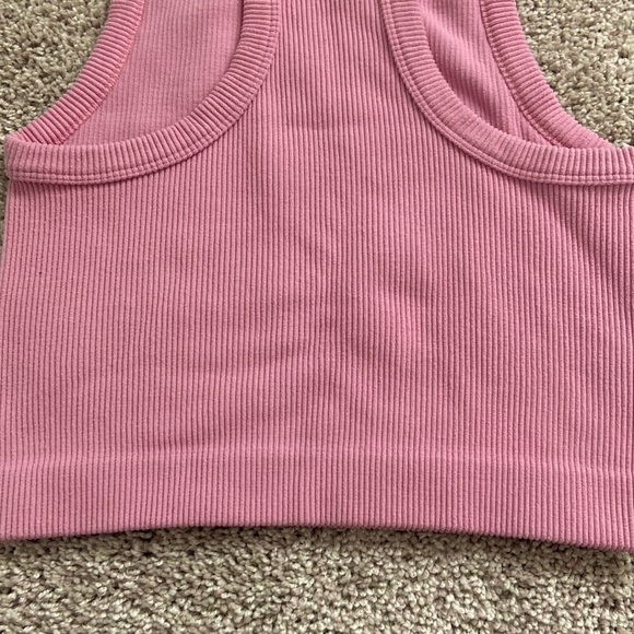 Dynamic • Pink Stretchy Ribbed Seamless High Neck Racerback Tank - Picture 6 of 8